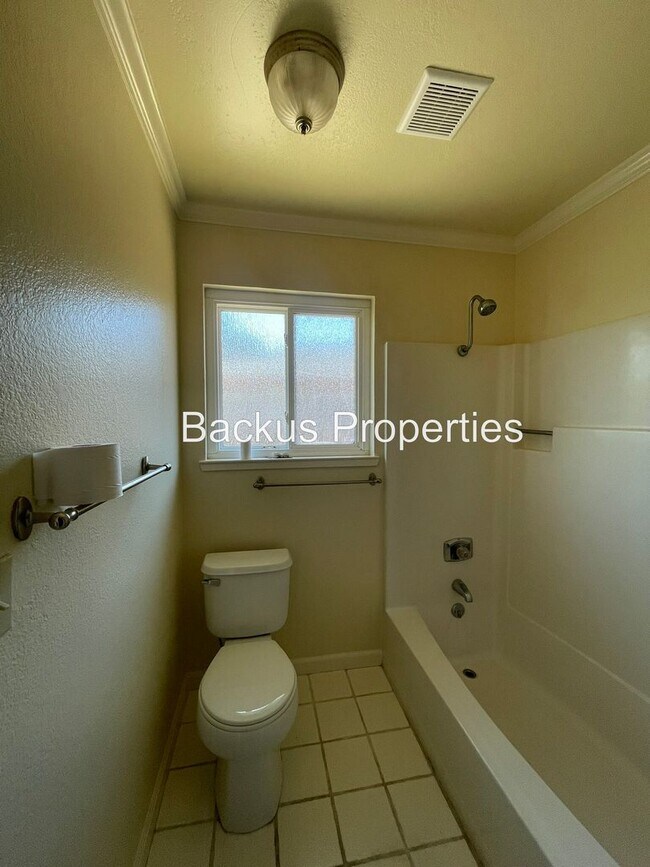 Building Photo - Remodeled three bedroom home near Marina B...