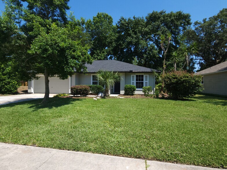 Primary Photo - 95180 Twin Oaks Ln