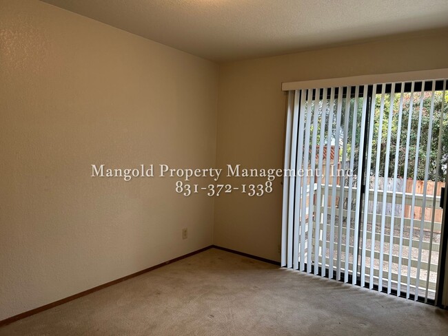 Building Photo - Charming 2-Bed, 1.5-Bath  Multi-Level Home...