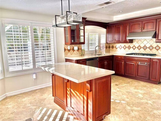 Building Photo - 72 Coral Lake