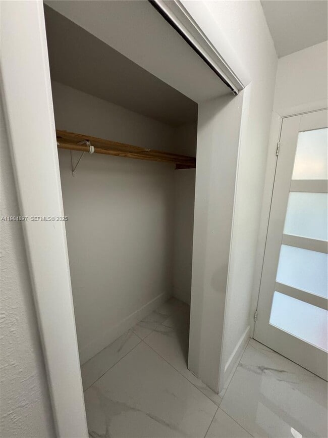 Building Photo - 19035 NW 11th Ct