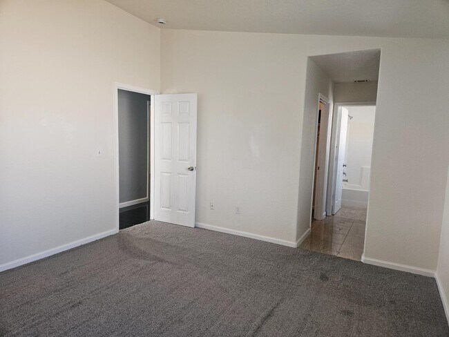 Building Photo - 16172 W Botelho Ave