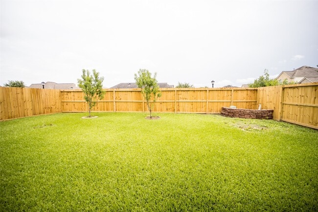 Building Photo - 8003 Beech Park Ln