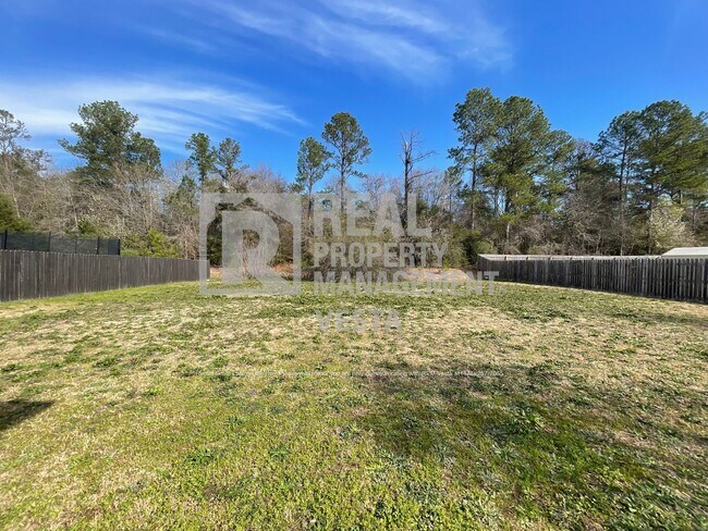 Building Photo - 222 Cody Dr