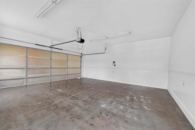 Building Photo - 1081 Carriage Ridge Dr