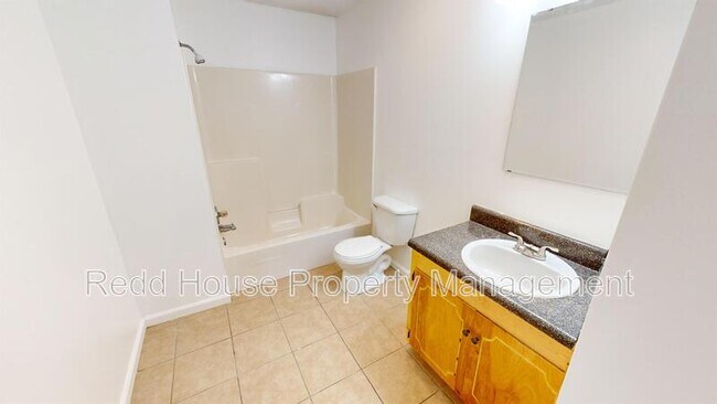 Building Photo - 213 Damascus Rd