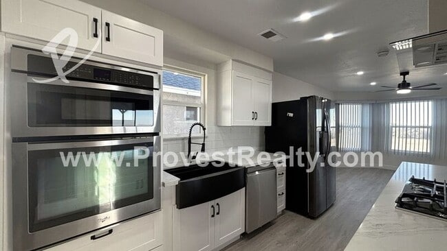 Building Photo - 8948 Sage St