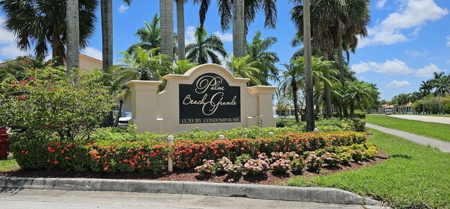 Building Photo - 1495 Lake Crystal Dr