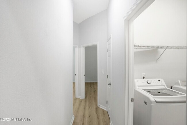 Building Photo - 13305 Solar Dr