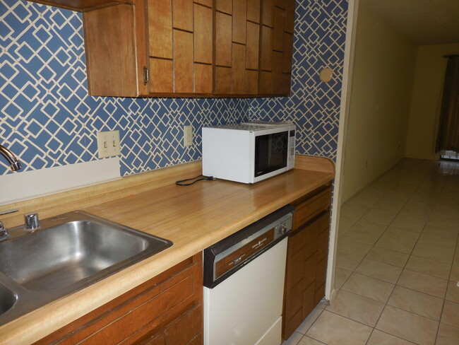 Building Photo - 3210 Isla Bahia Way