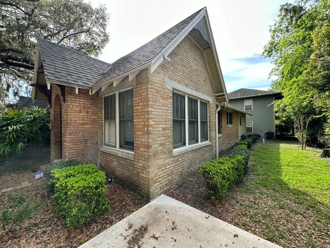 Building Photo - Cottages at Norman - 4 Bedroom 2 Bathroom ...