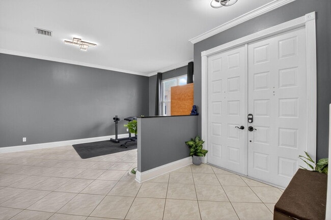 Building Photo - 3943 Westchester Way