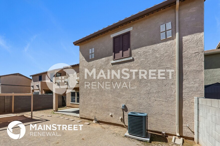 Building Photo - 17421 N 185th Dr