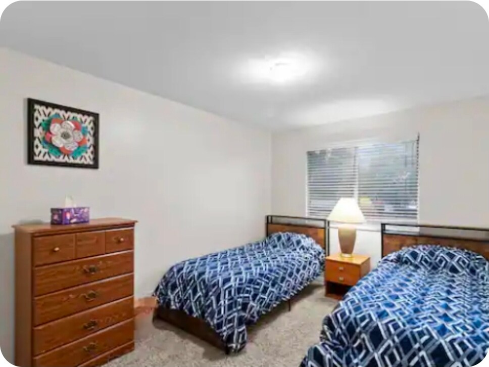 Building Photo - 4702 S Cathay Cir