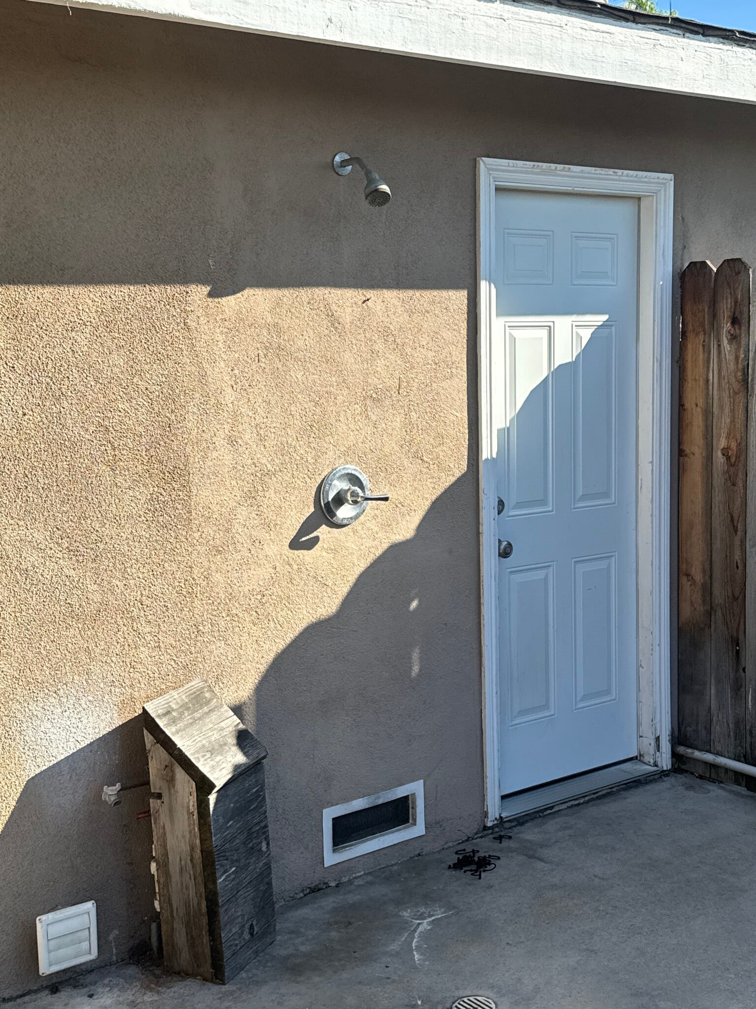 Building Photo - 264 Rosebay Dr