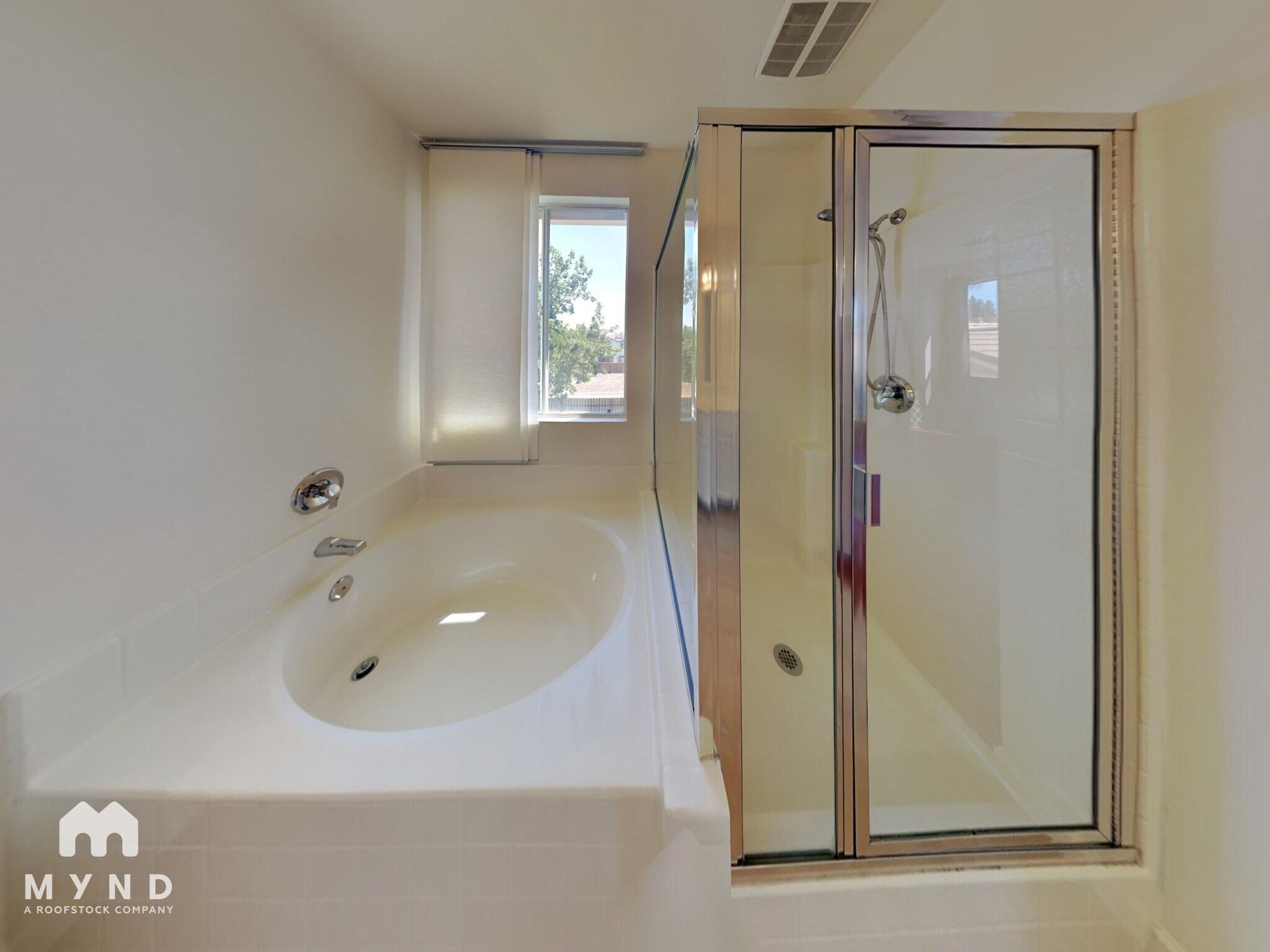 Building Photo - 2742 Chateau Montelena Way