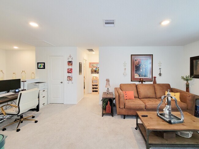 Building Photo - 18670 Scopello Dr