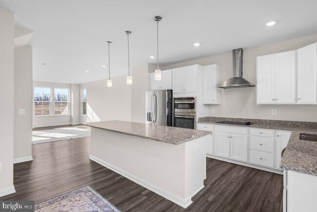 Building Photo - 569 Seeback Dr