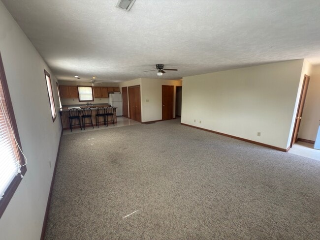 Building Photo - 540 N Main St