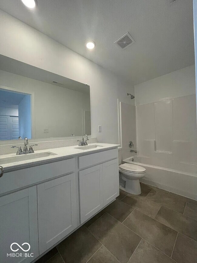 Building Photo - 6865 Orchard Run Cir