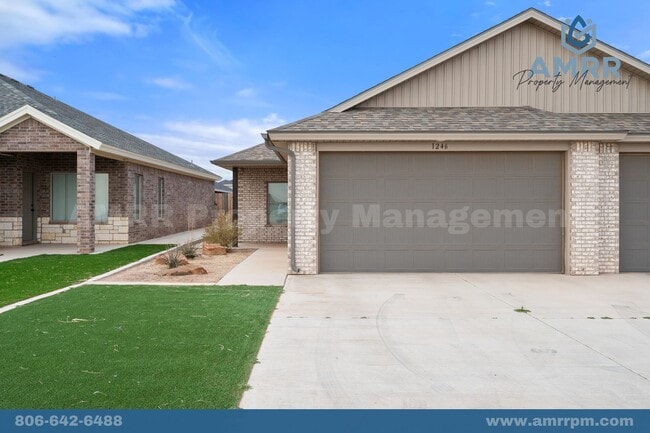 Building Photo - Easy Living Starts at AMRR: 2 Bedroom/2 Bath In Frenship ISD!