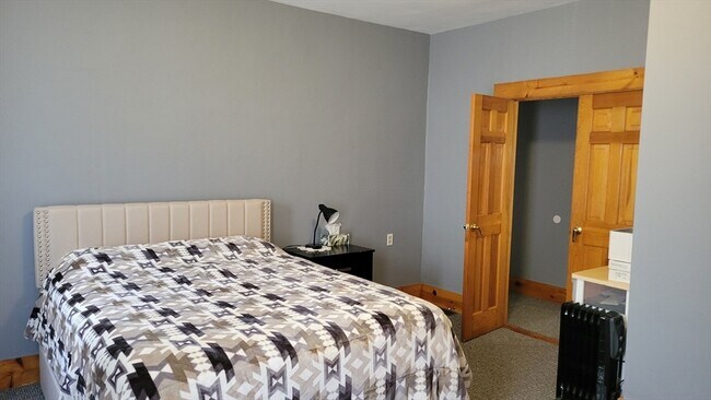 Building Photo - 7 Pearl St