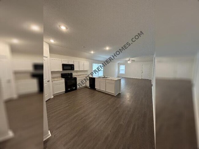 Building Photo - 45 Kinley Ln