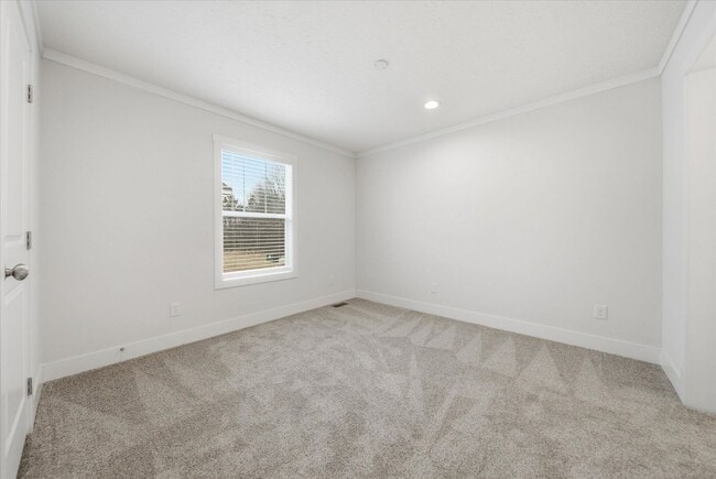 Building Photo - 3 Bed / 2 Bath Home in Hickory FOR RENT Pet Friendly!