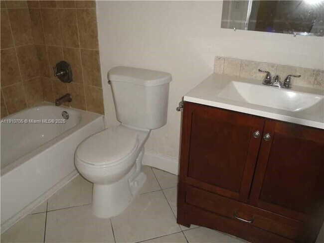 Building Photo - 17021 N Bay Rd