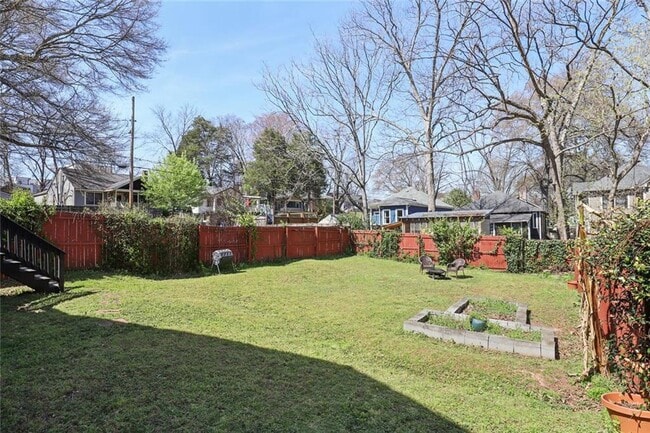 Building Photo - 1212 Merlin Ave SE