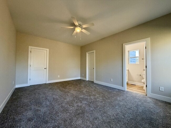 Building Photo - 75 Woodsdale Pl SE