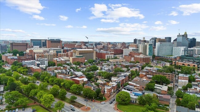 Building Photo - 656 Washington Blvd