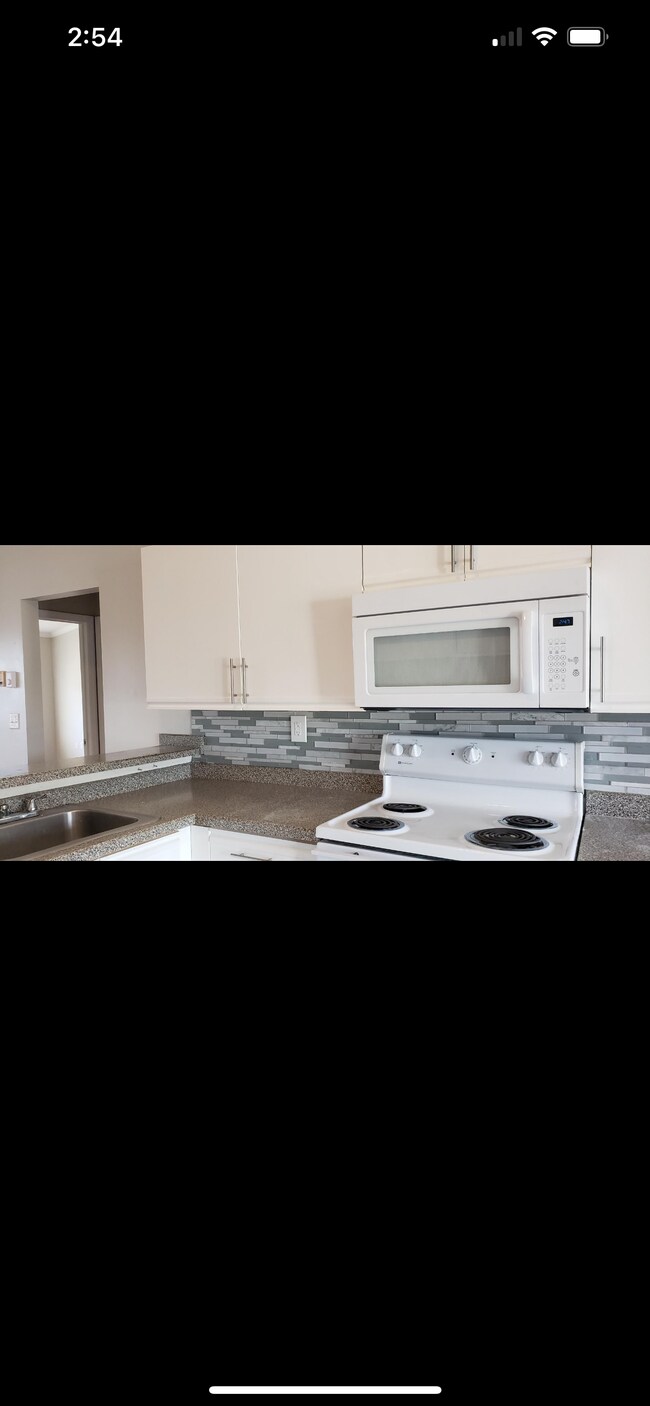 Building Photo - 89 Coleman St