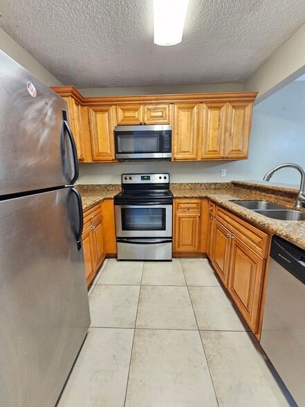 Building Photo - 1520 Windorah Way