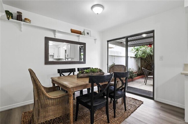 Building Photo - 3342 Bradbury Rd