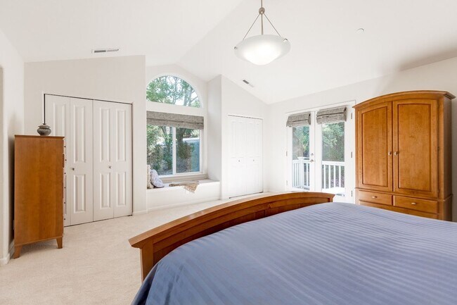 Building Photo - $6,750.00 / 3br - 2200ft2 Custom Home, 2 miles(beach) Rio Delmar school