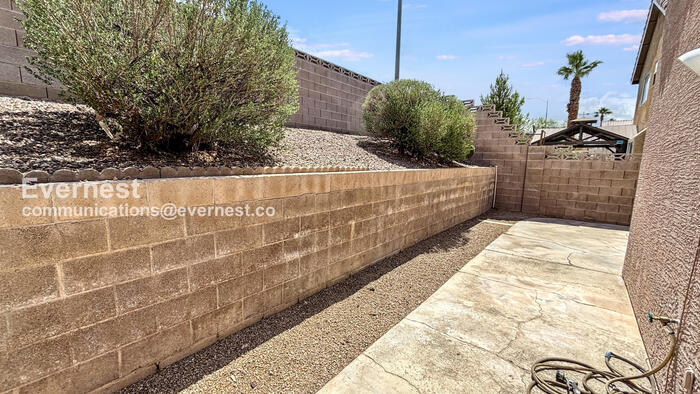 Building Photo - 1081 Overture Dr