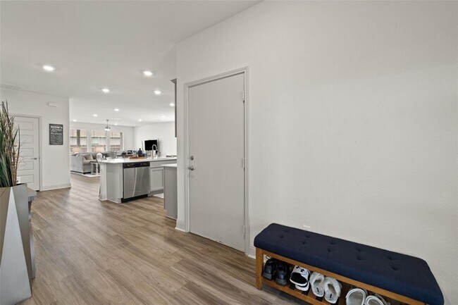 Building Photo - 16401 Coratina Dr