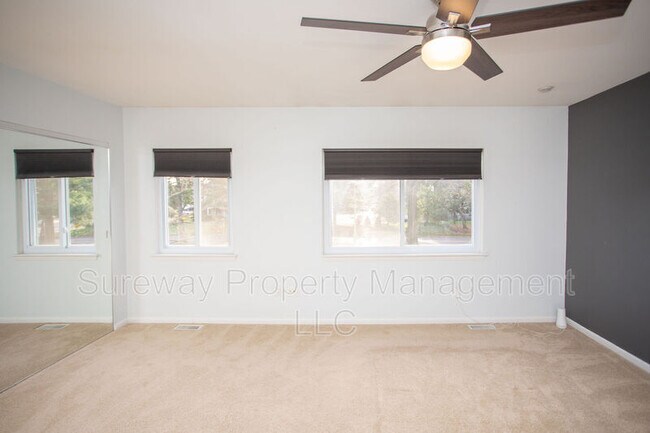 Building Photo - 1145 Golden Pond Ct