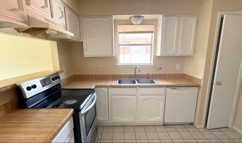 Building Photo - 1355 Tenderden Dr