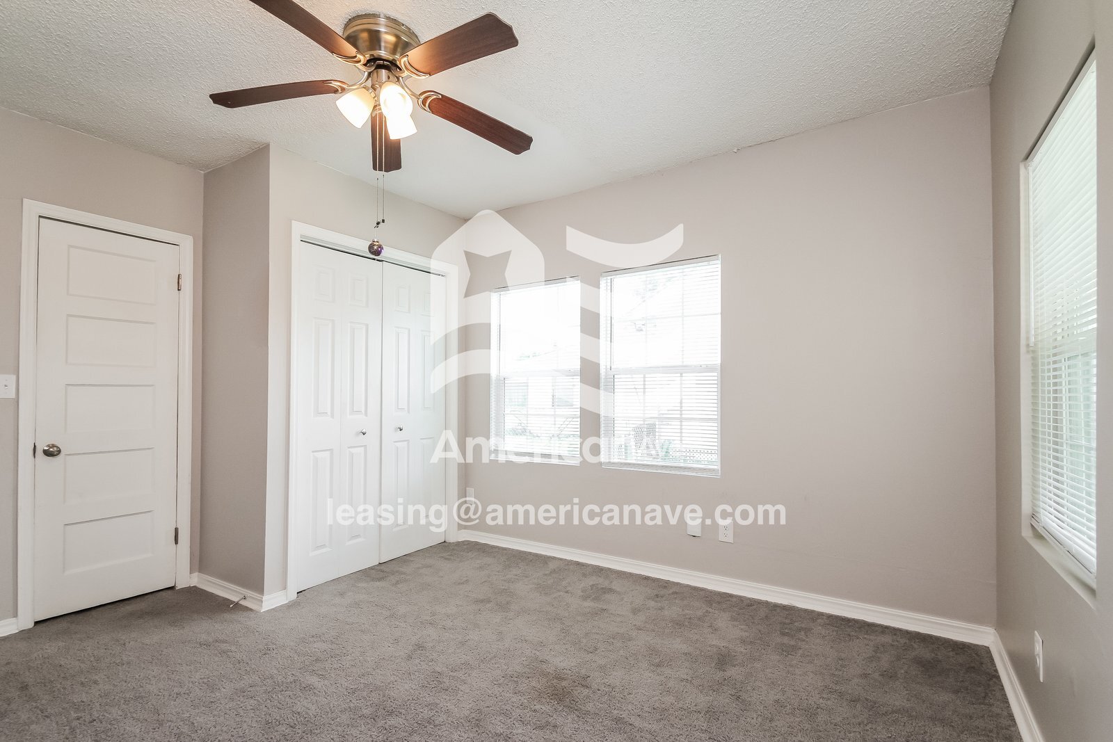 Building Photo - 210 E Will Rogers Blvd