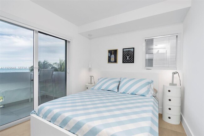 Building Photo - 325 Ocean Dr