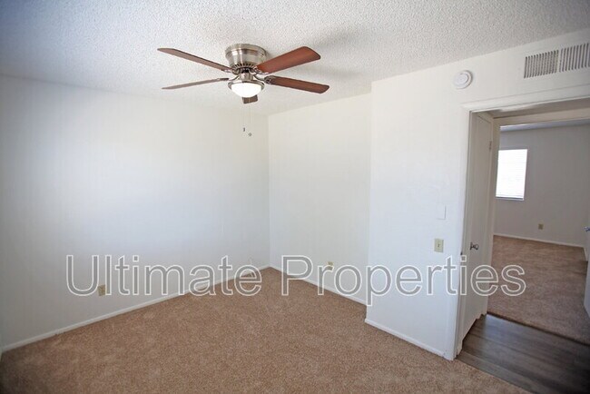 Building Photo - 707 N 95th Dr