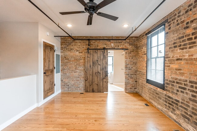 Building Photo - 225 Old South High St