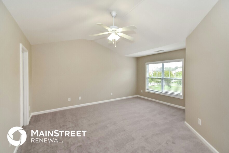 Building Photo - 5664 Wakehurst Dr