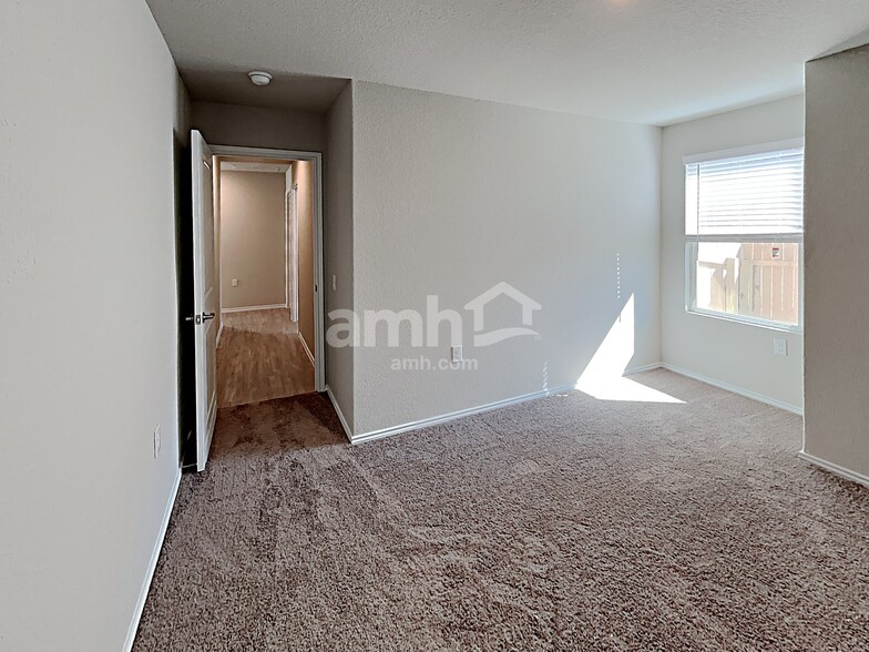 Building Photo - 4418 Meadowland Pl