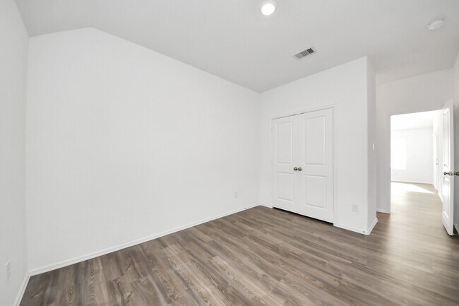Building Photo - 26631 Castiel Dr