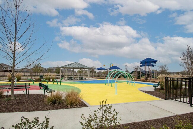 Building Photo - 5 Bedroom Home Close to 1604 and I10 East