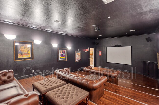 Building Photo - 1910 E Palm Ave