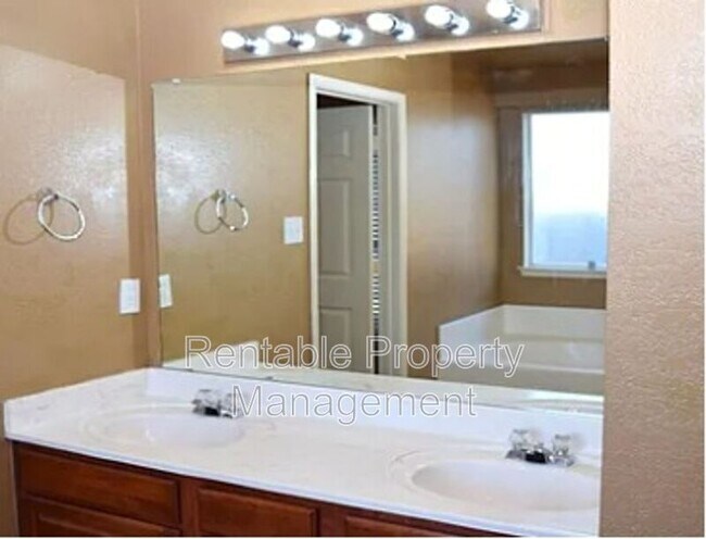 Building Photo - 12352 Silver Mist Trail